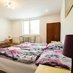 דירה Marta Vavrekova *