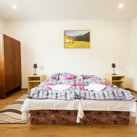 Marta Vavrekova Apartman *
